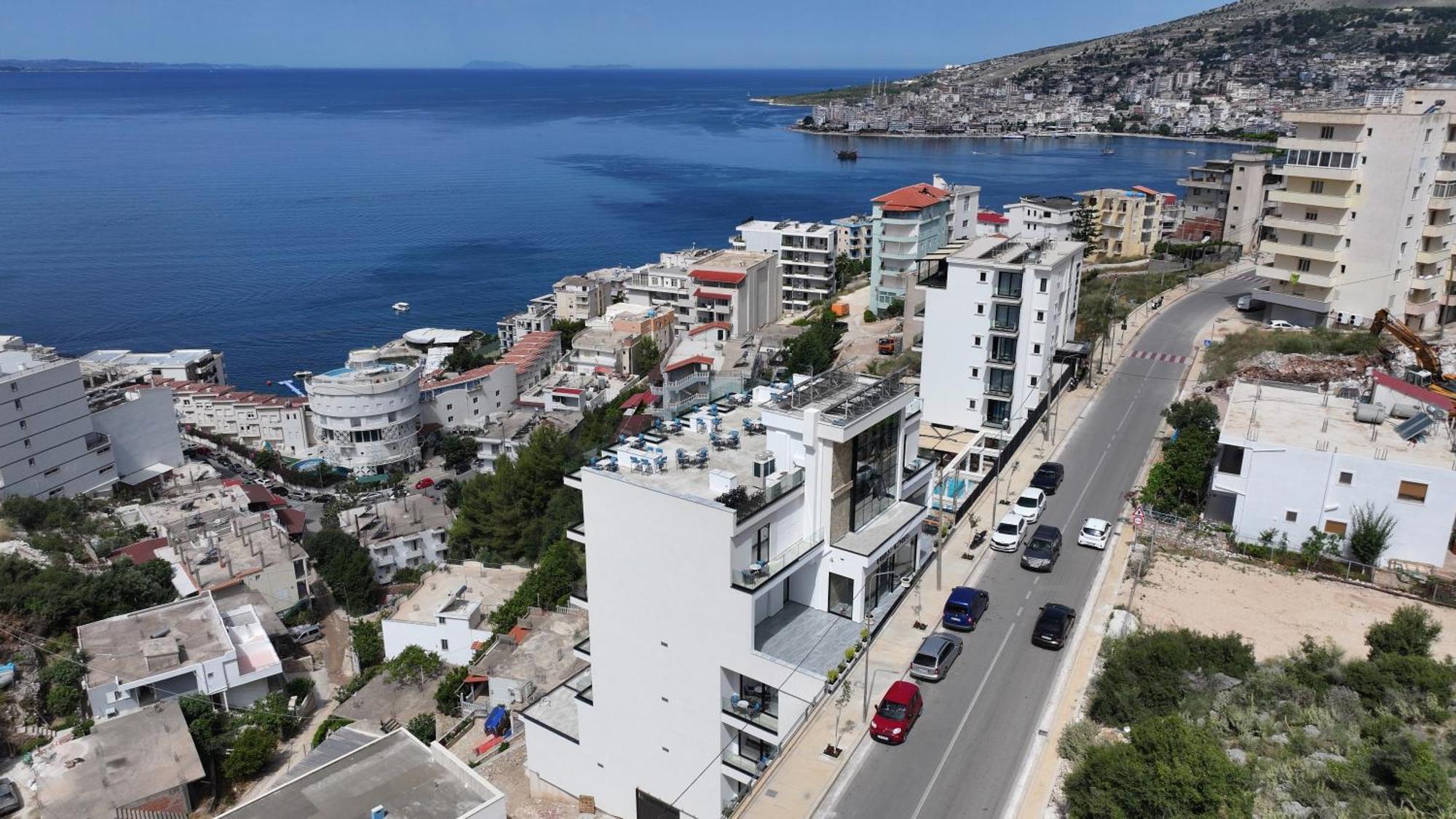 Litan Hotel Sarandë Buitenkant foto