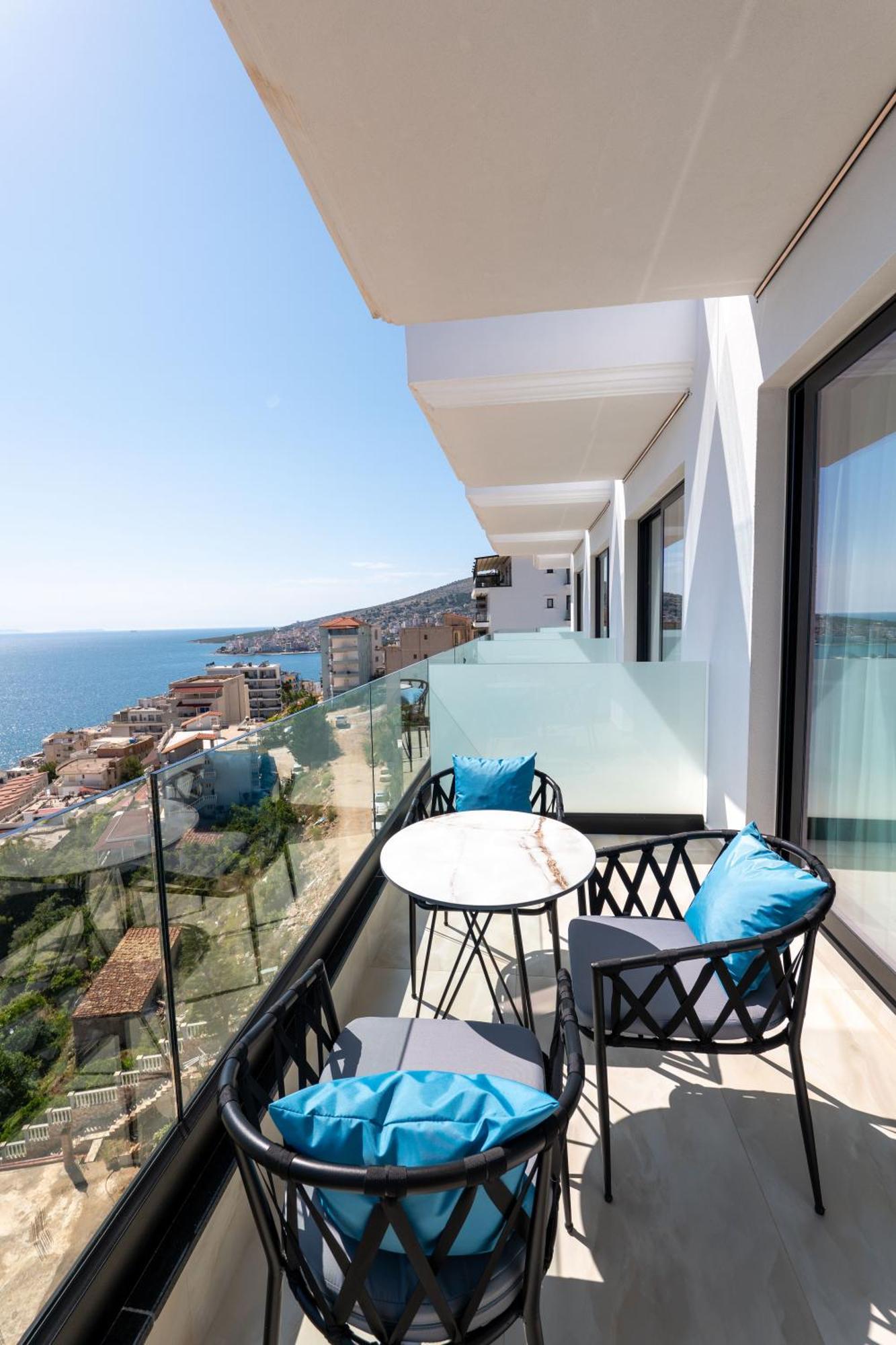 Litan Hotel Sarandë Buitenkant foto