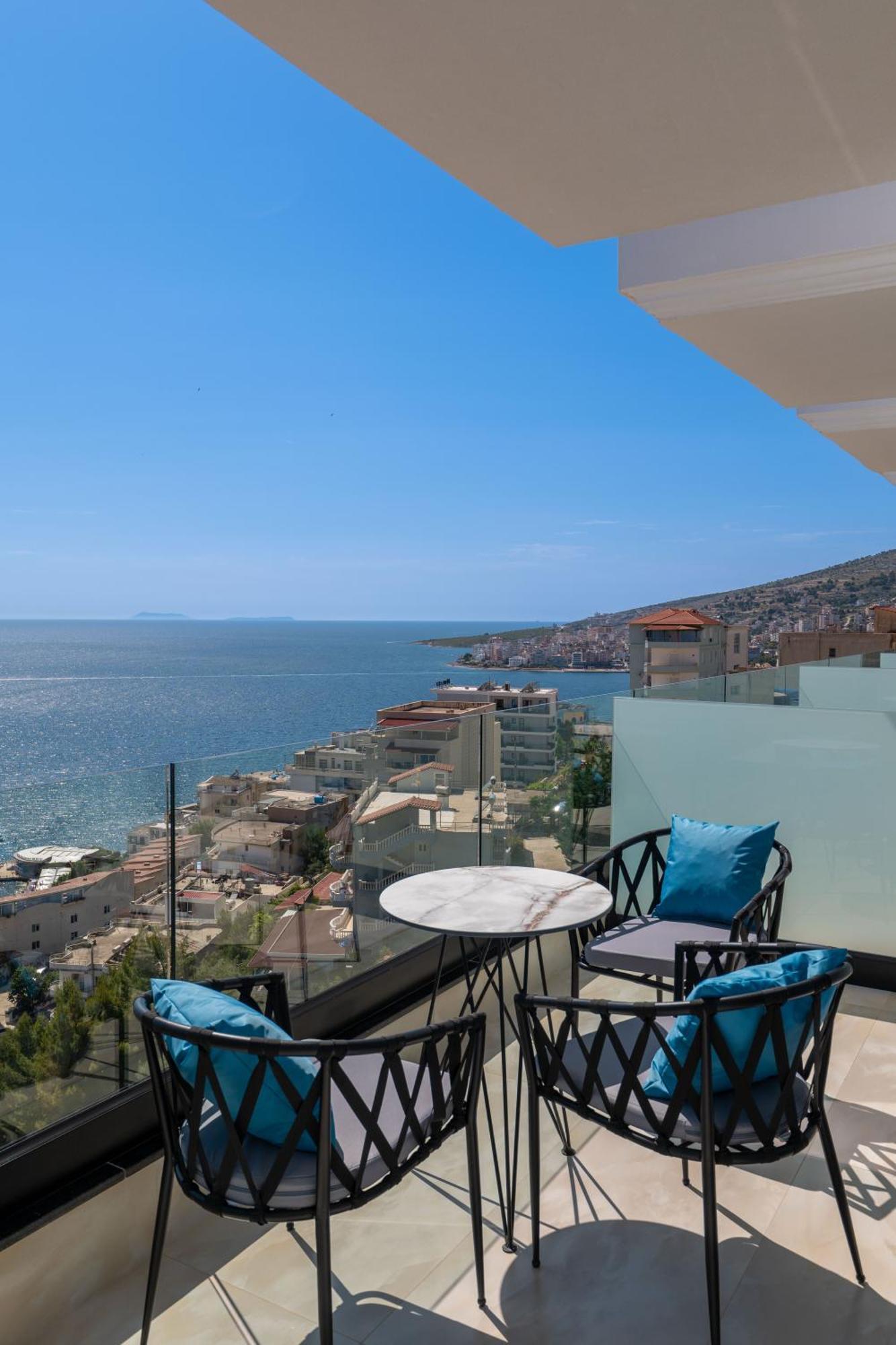 Litan Hotel Sarandë Buitenkant foto