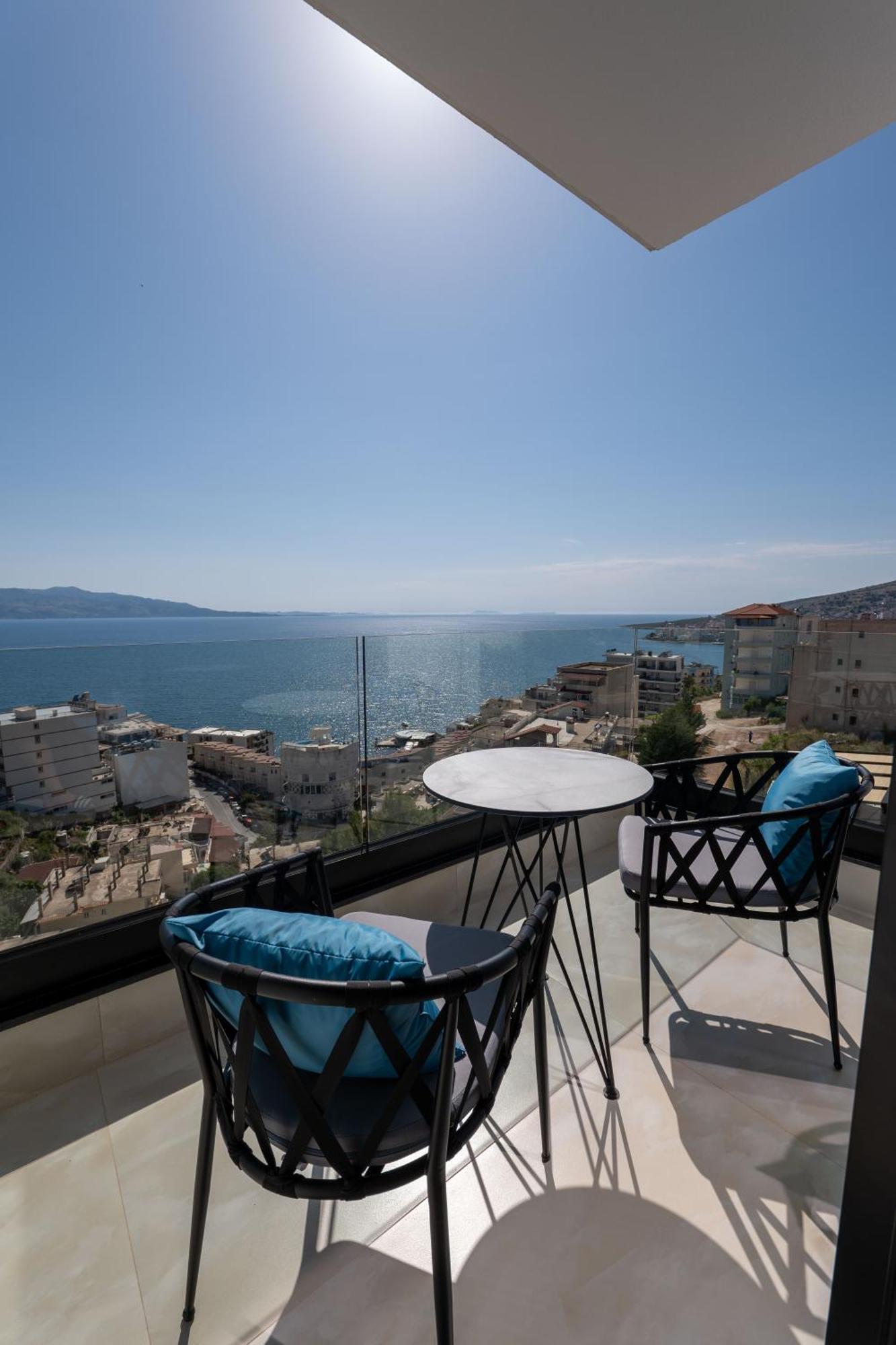 Litan Hotel Sarandë Buitenkant foto