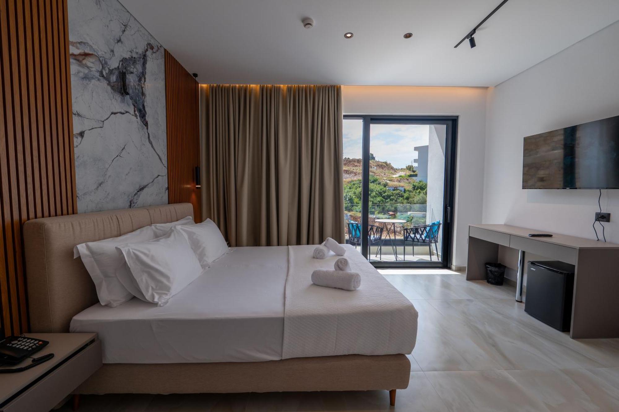Litan Hotel Sarandë Buitenkant foto
