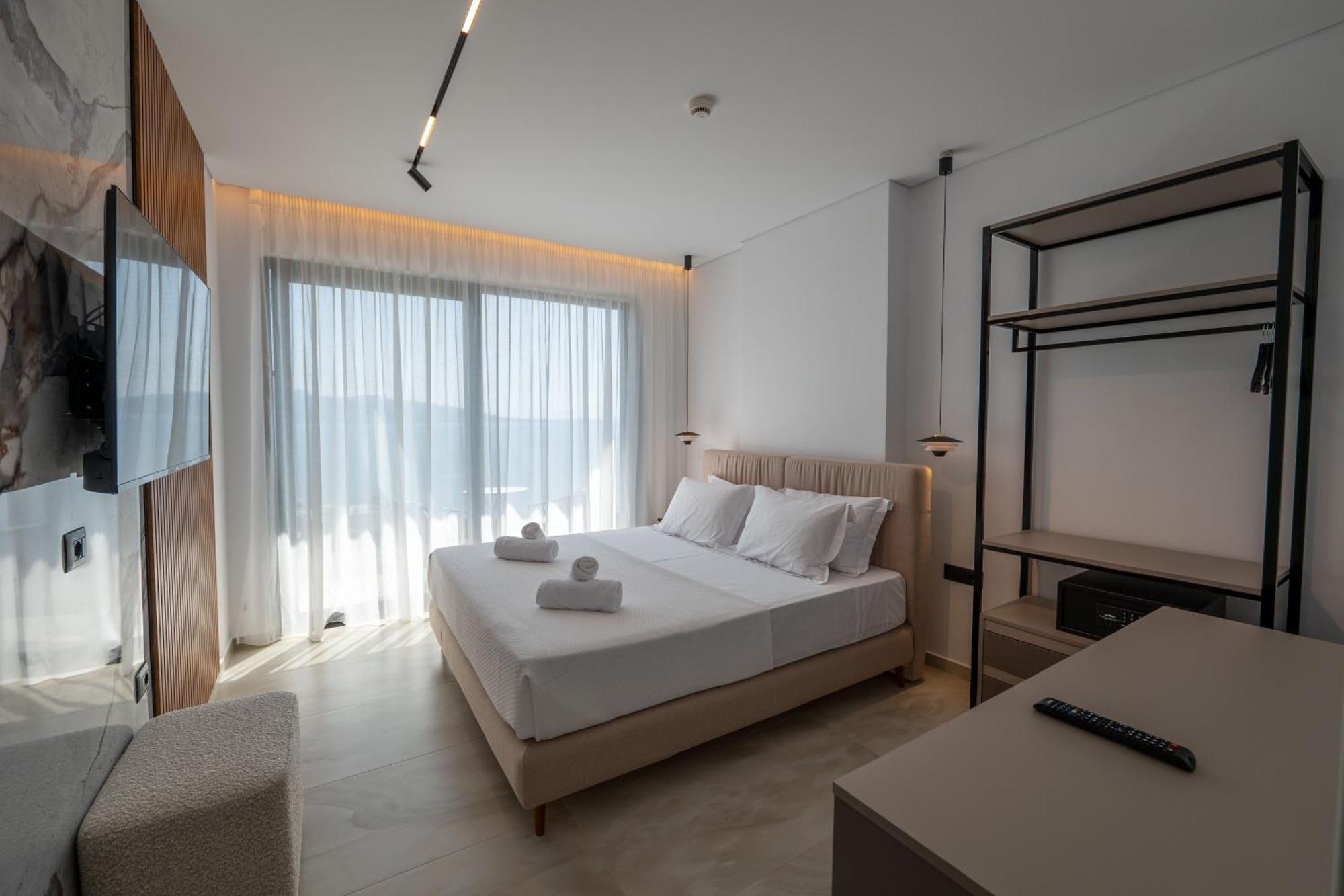 Litan Hotel Sarandë Buitenkant foto